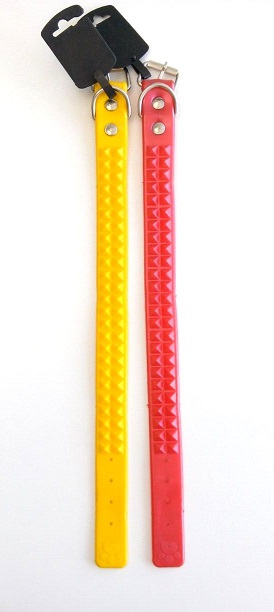 COLLAR DE PVC N° 5 CON TACHAS- CAFRAN